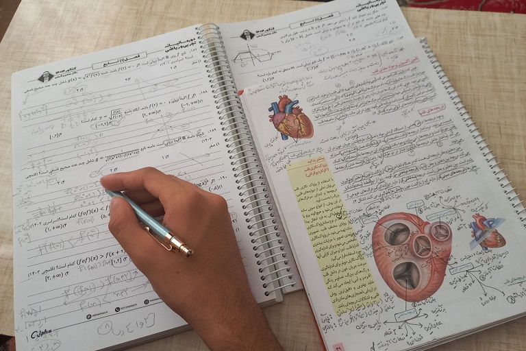 گفتگو با نیهاد حسنی پور: پیوستگی از تابستان