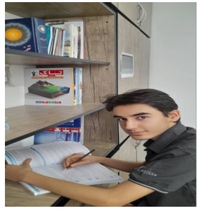 گفتگو با مهرشاد آقا زاده : قهرمان پیوستگی پایه یازدهم تجربی