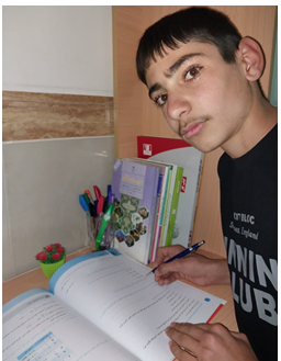 گفت و گو با مهدی جنتی ؛ قهرمان پیشرفت پایه هشتم