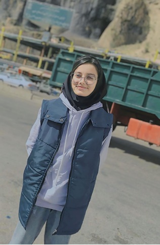 گفتگو با  فاطمه راعی : قهرمان پیوستگی پایه دوازدهم انسانی