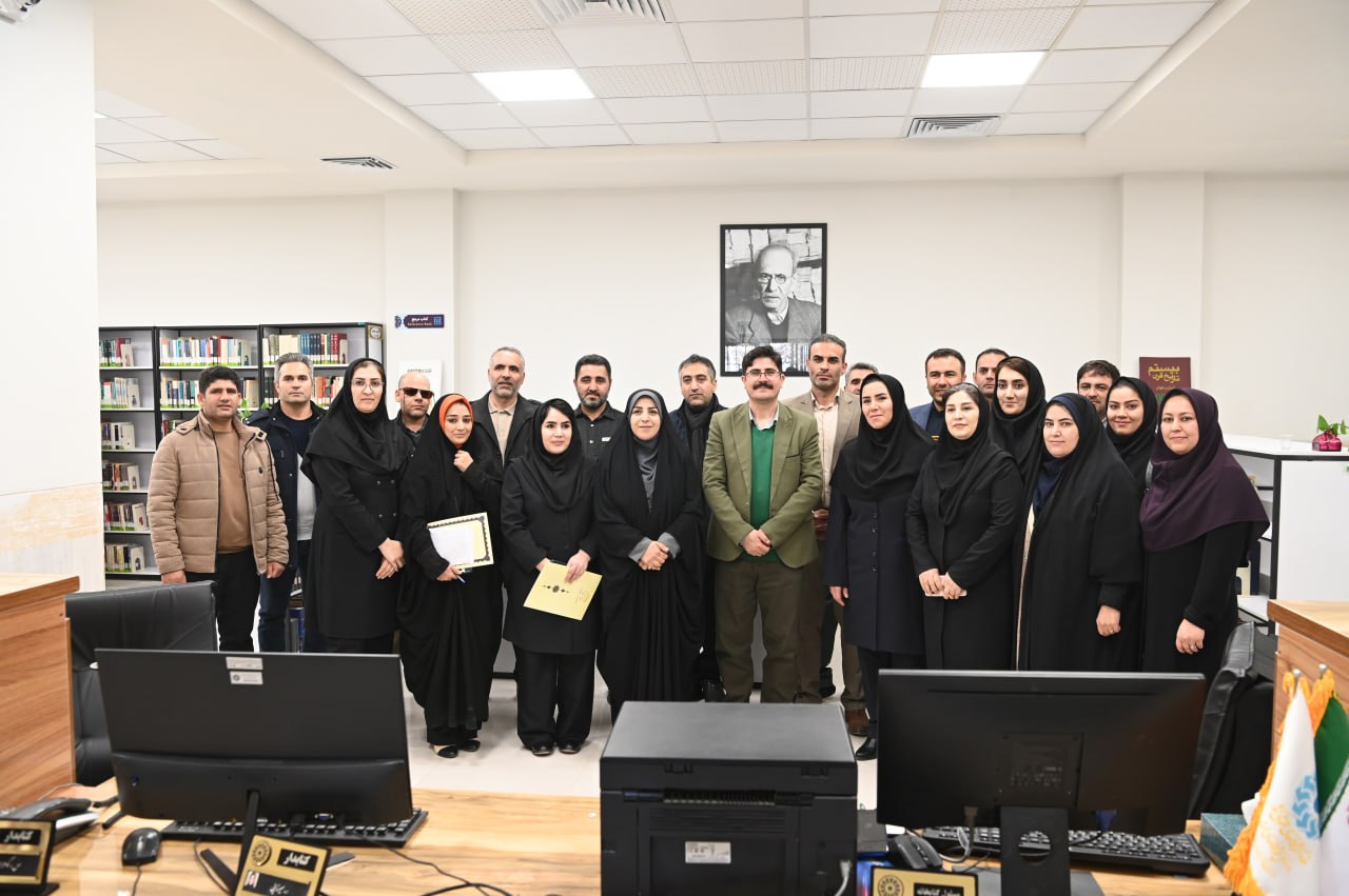 تجهیز کتابخانه عمومی علامه دهخدا در میاندوآب توسط بنیاد قلم‌چی
