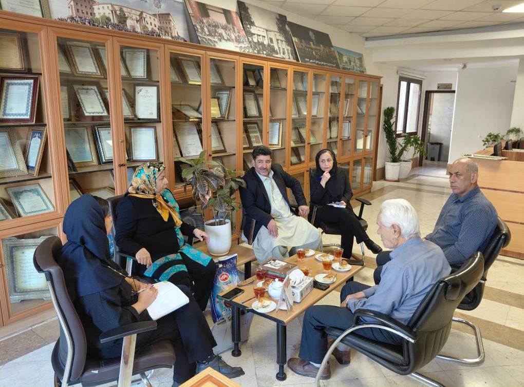 بررسی حمایت از دانشآموزان سیستانوبلوچستان در نشست با خیرین