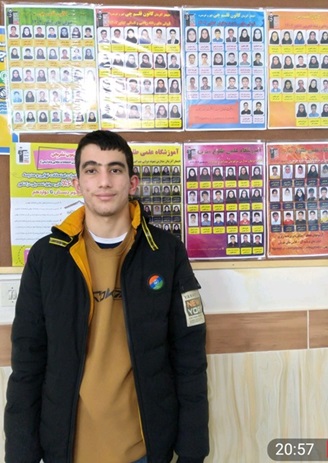 گفت وگو با امیررضا میرزاخانی ;عضو قهرمانان تابستان و پاییز خرمدره