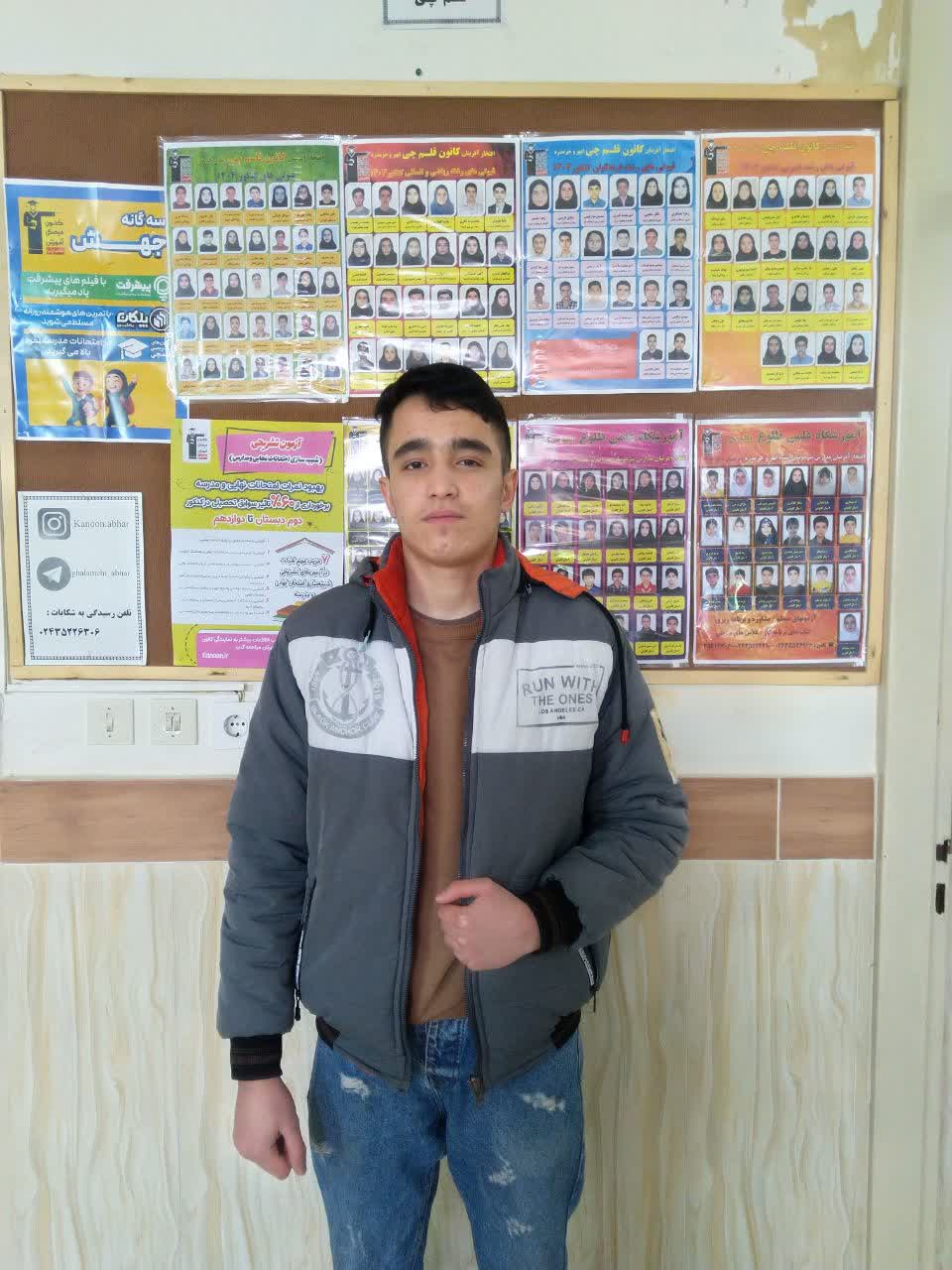 گفت وگو با امین بختیاری کبوترکی ;عضو قهرمانان پاییز قلم چی