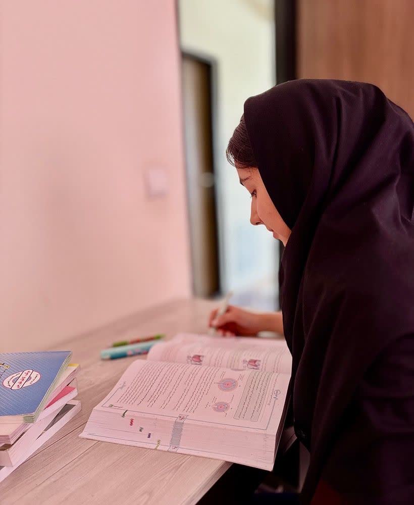 گفت وگو با هستی چراغی ;عضو قهرمانان پیشرفت درسی