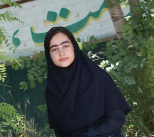 گفتگو با فاطیما گراوندی برتر دوازدهم تجربی از کوهدشت لرستان