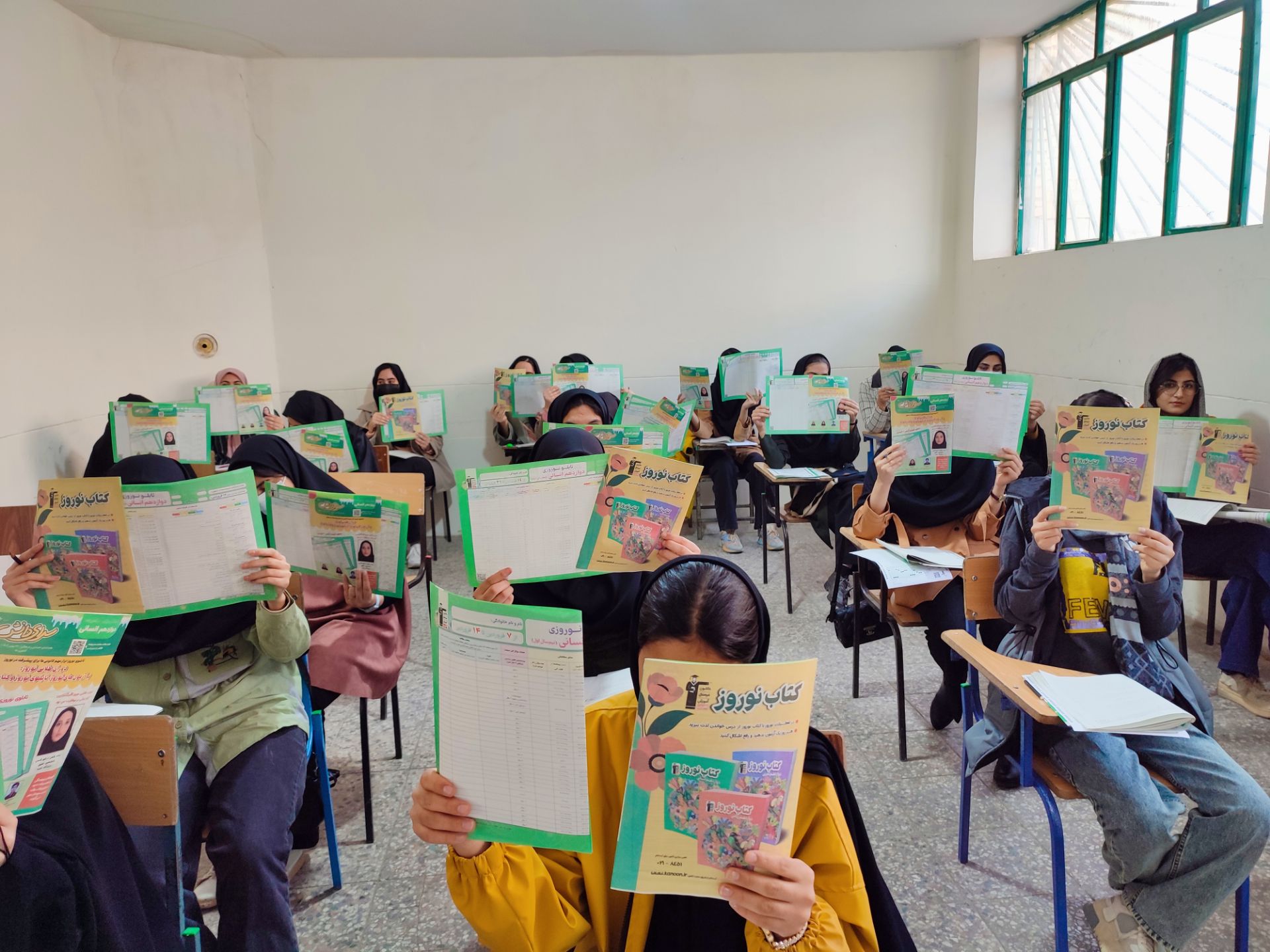 گفتگو با هستی ابوالوفایی برتر انسانی از کوهدشت لرستان