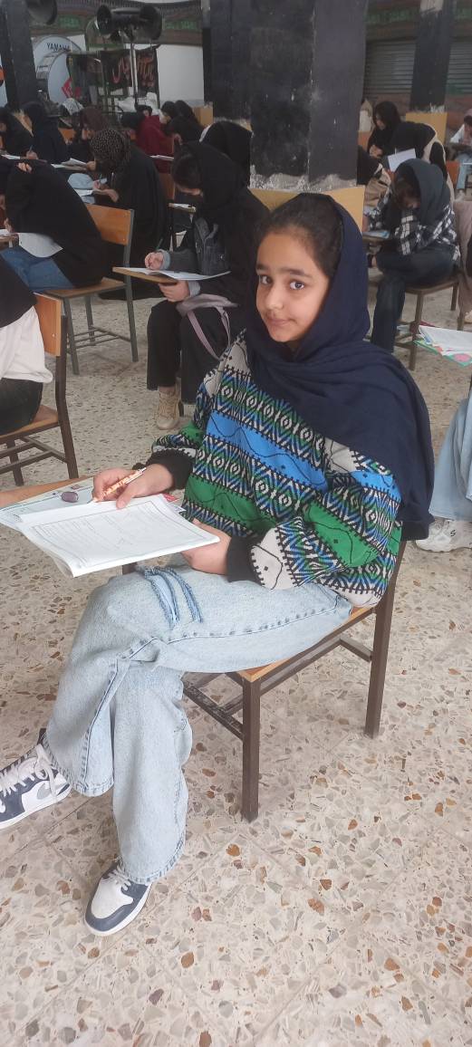 گفتگو با فاطمه فولادی دانش آموز برتر پایه هفتم