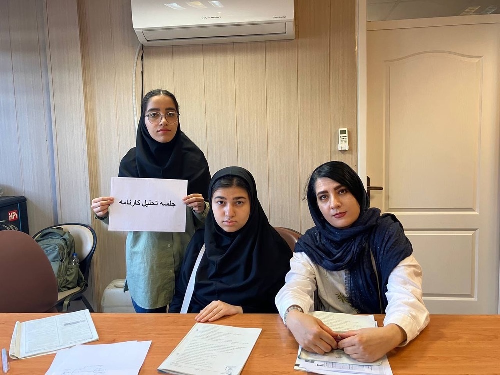 گفت و گو با باران رستمی، قهرمان پیشرفت درسی در تابستان نهم