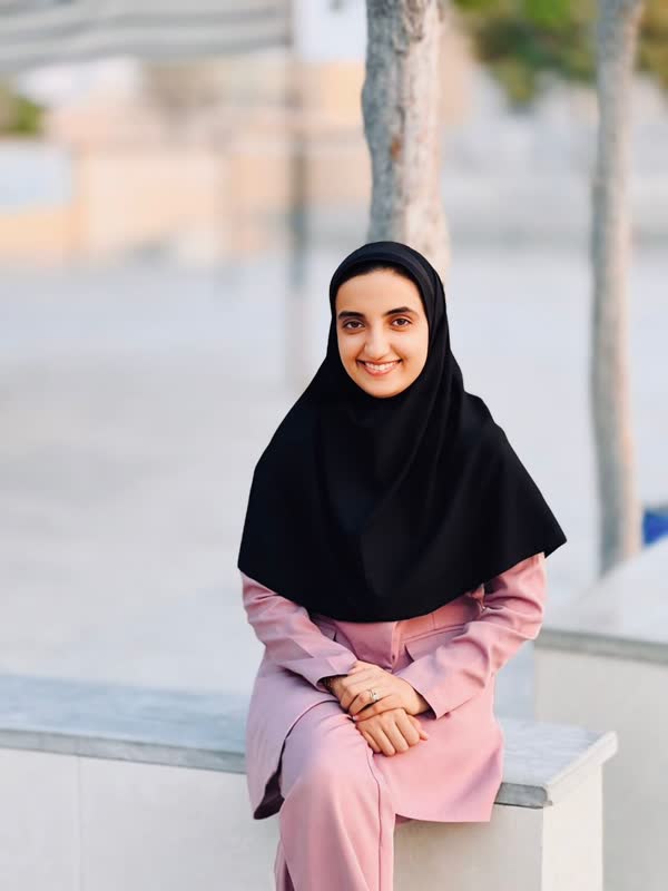 سیده فاطمه هاشمی؛ پشتیبان قهرمانان درسی متوسطه دوم از بندرلنگه