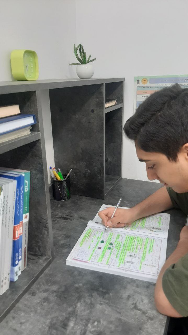 عماد فرخ راد : قهرمان پیوستگی و پیشرفت، هدف او رتبه کنکور است