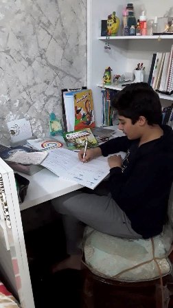 قهرمان پیشرفت، محمد خسروپور دانش آموز مقطع ششم از مشهد