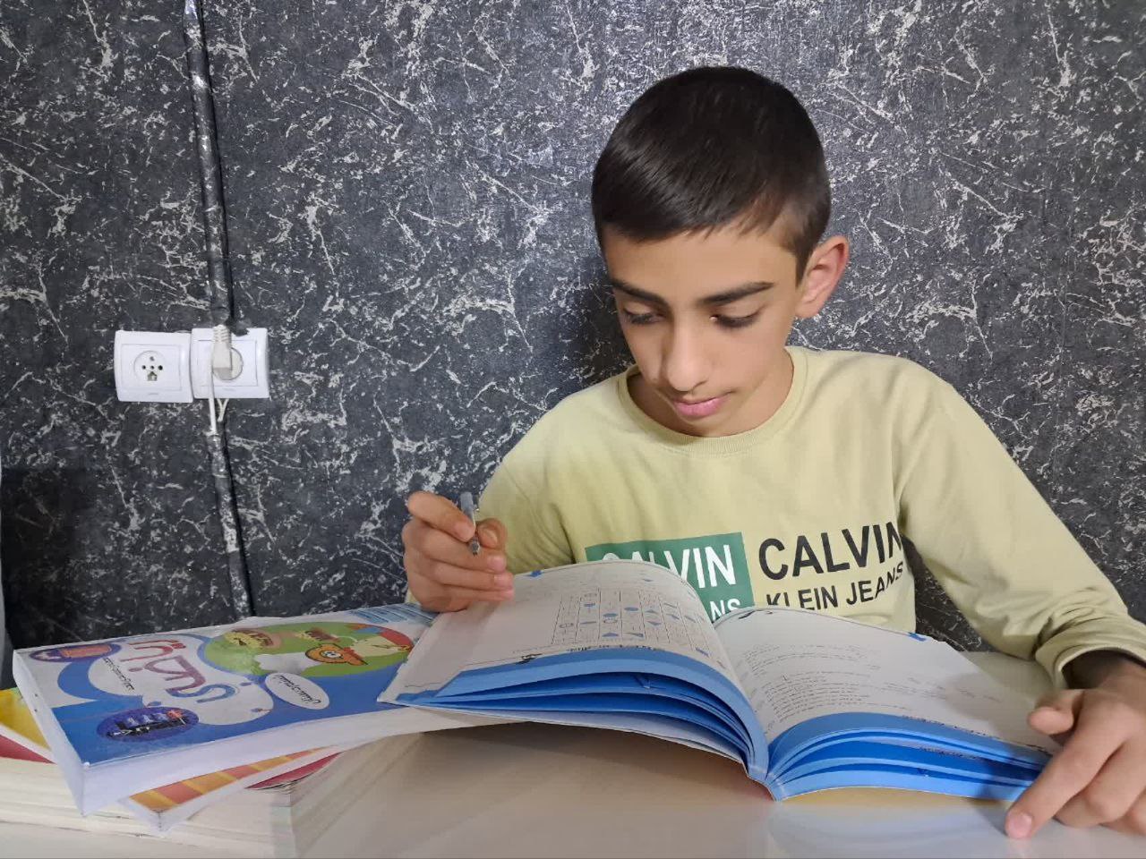 قهرمان پیشرفت، ابوالفضل کیوانلو دانش آموز مقطع ششم از مشهد