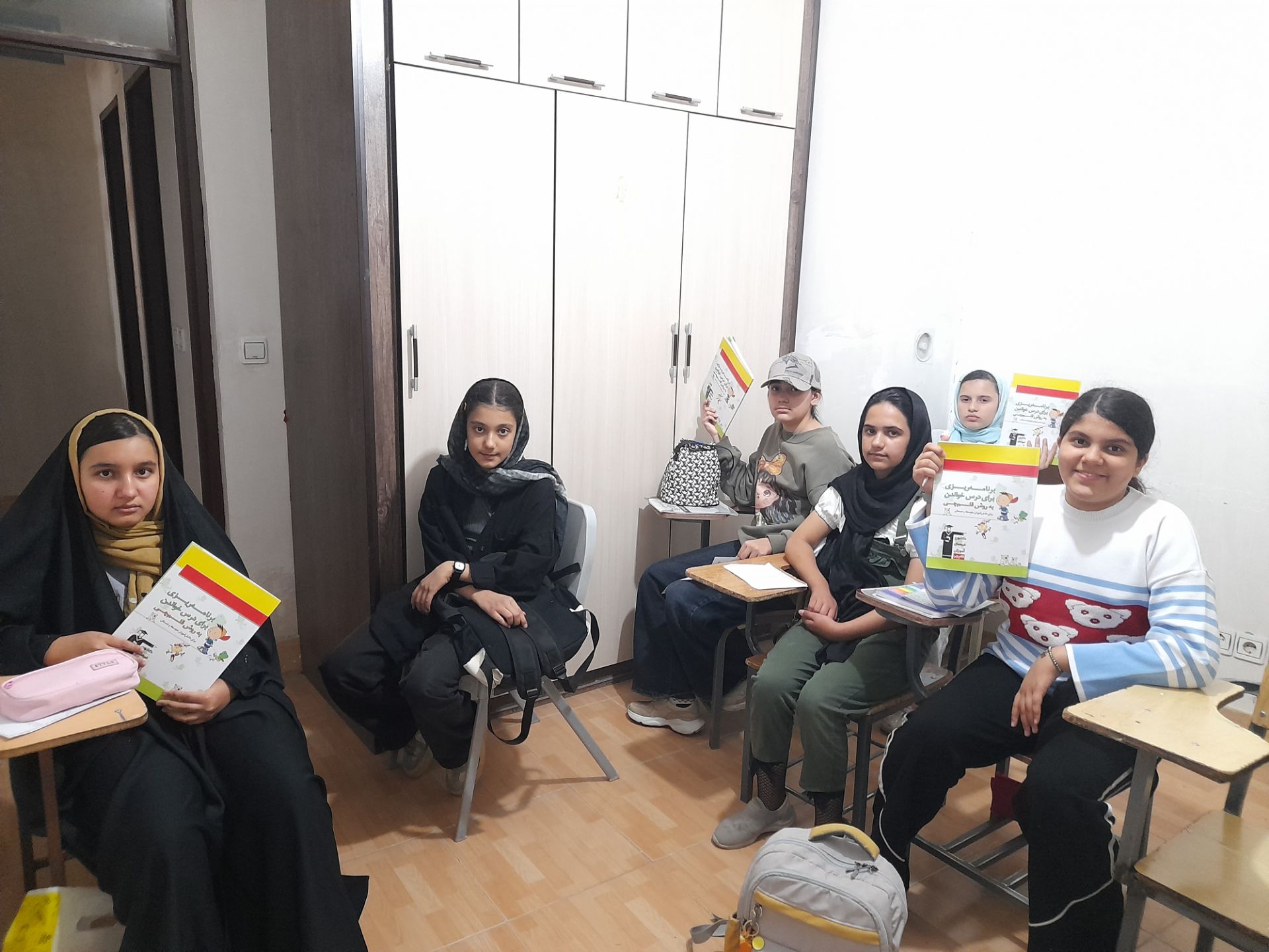 گفتگو با  فاطمه زهرا احمدی بیژائم- قهرمان پیشرفت و پیوستگی