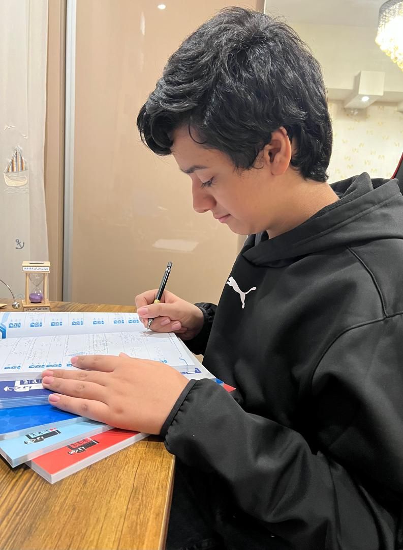 گفت و گو با آرسام خدادادی قهرمان تابستان هشتم