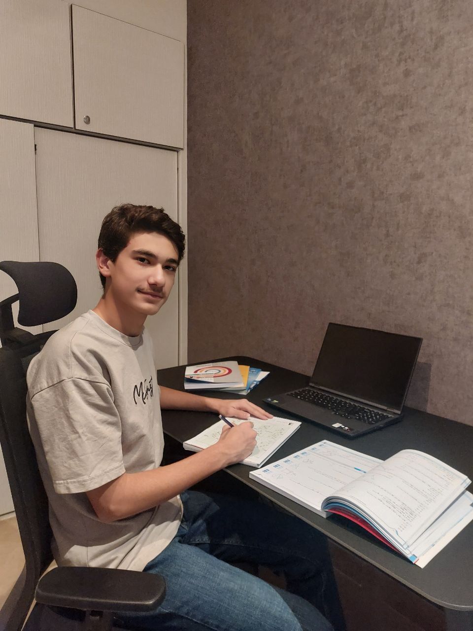 سخنی با آرین هوشنگ؛ برای قبولی تیزهوشان از هشتم به کانون آمدم