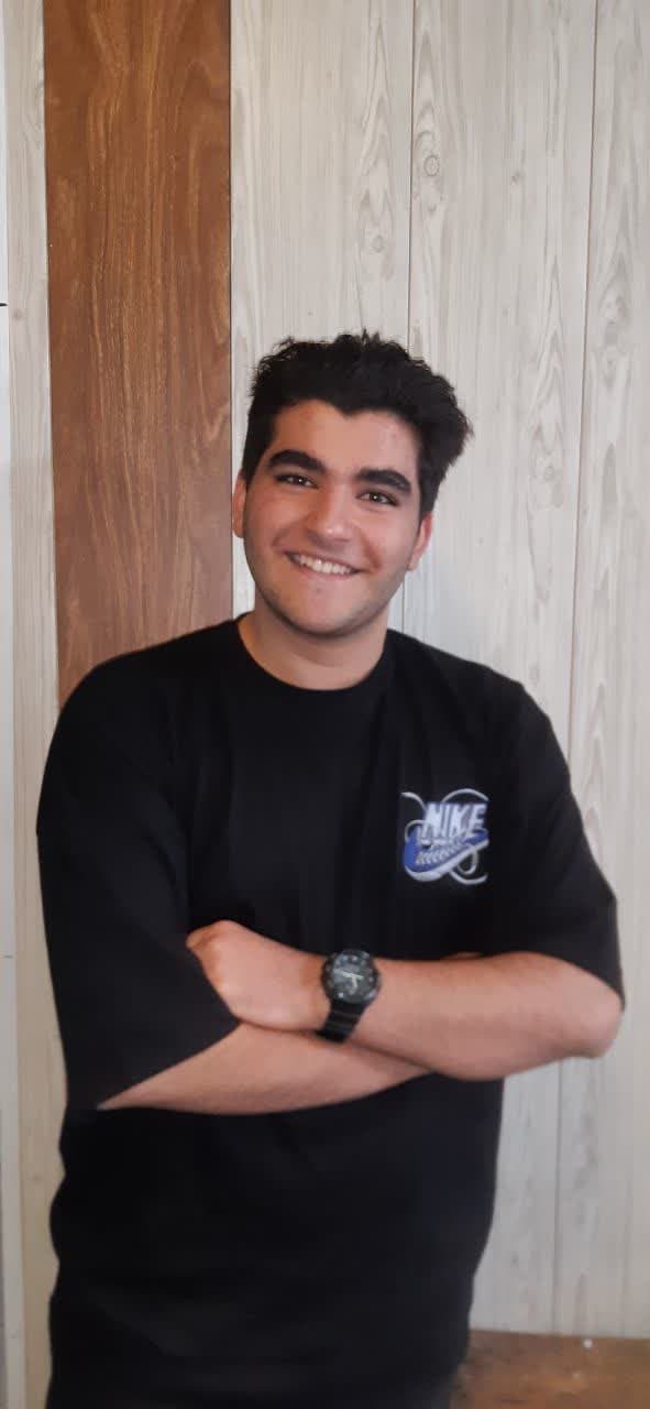 گفتگو با محمد امین فلاح قهرمان پیوستگی دوازدهم تجربی از رودهن