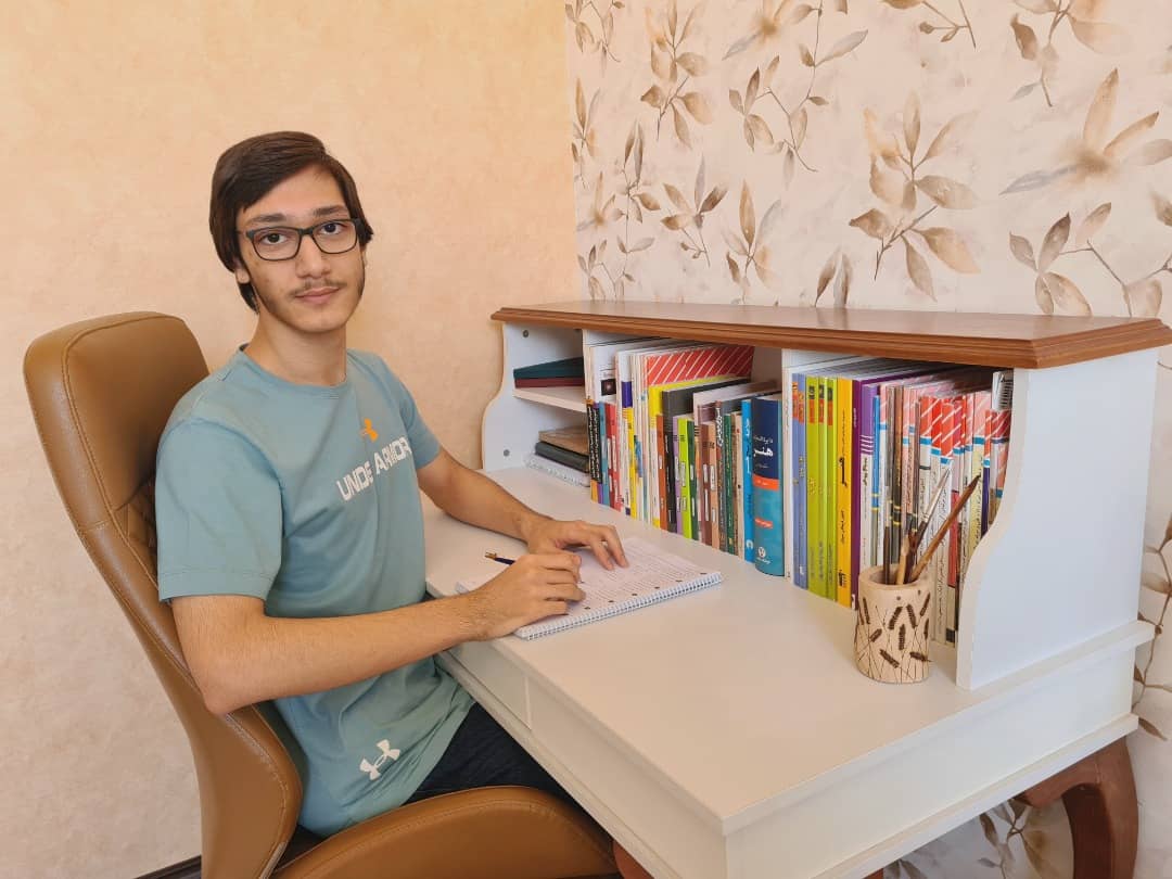 گفتگو با آراد فرهادی رتبه 8 منطقه 2 کنکور هنر 1400