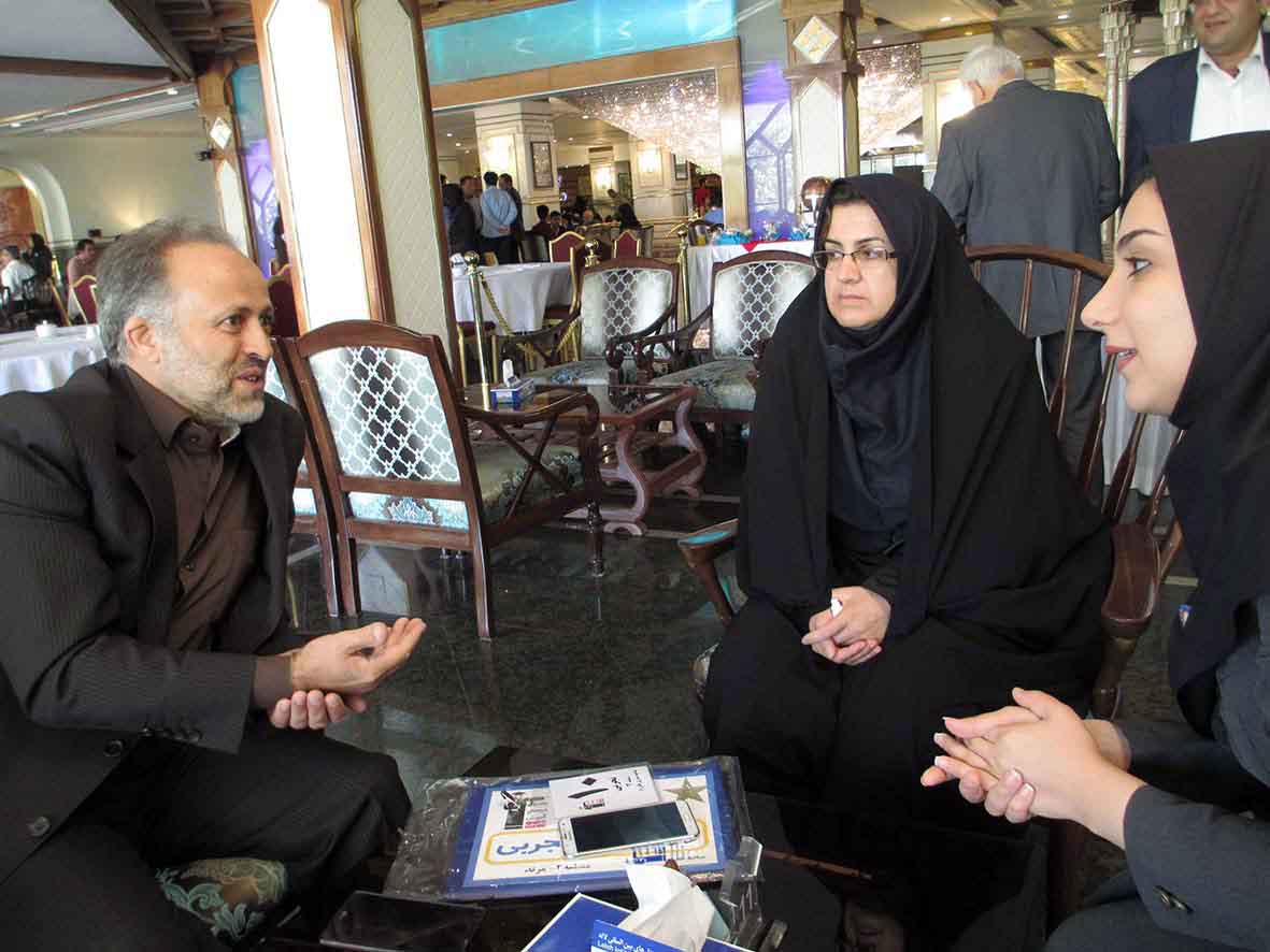 مادر ساجد شیری طرزم، رتبه‌ی 10 تجربی منطقه 2