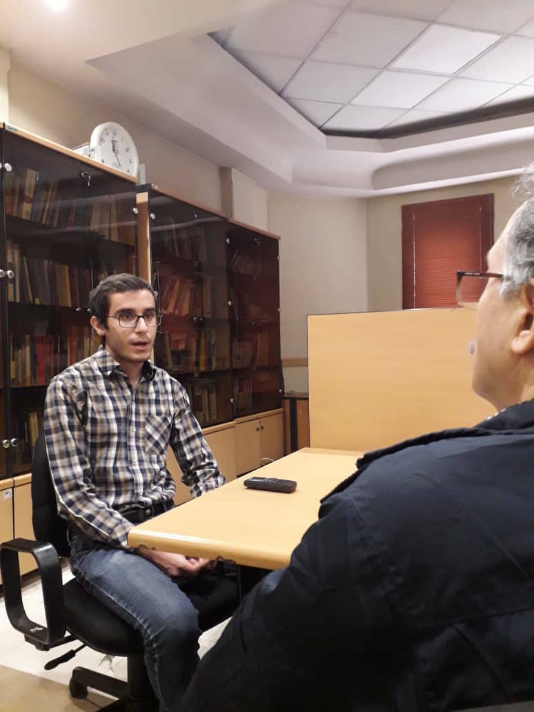 گفتوگو با عرفان آبادیفرد، رتبهی 3 تجربی کشور از تبریز گفتوگو با عرفان آبادیفرد، رتبهی 3 تجربی کشور از تبریز