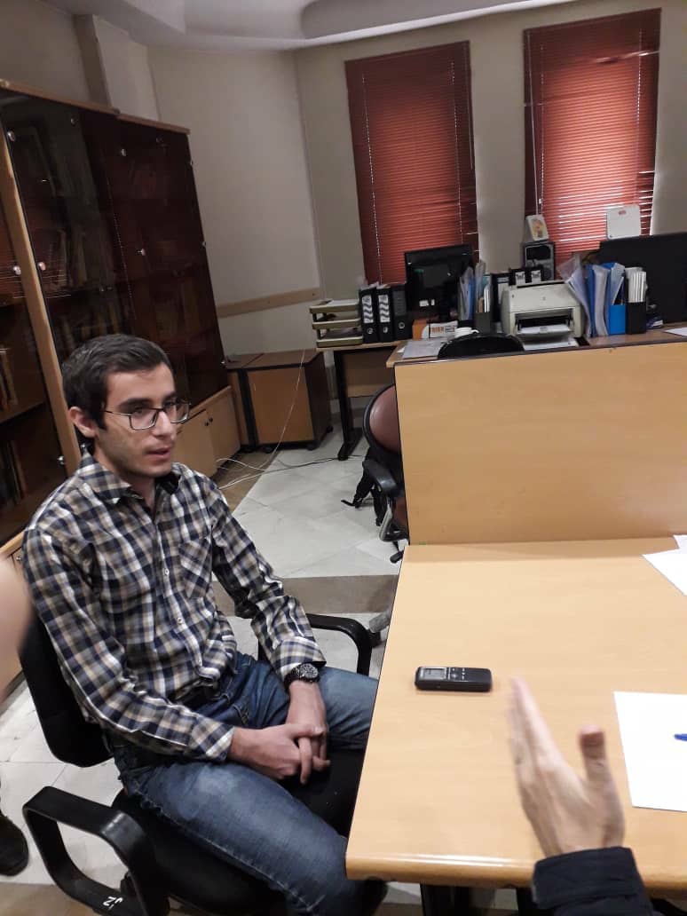 گفتوگو با عرفان آبادیفرد، رتبهی 3 تجربی کشور از تبریز گفتوگو با عرفان آبادیفرد، رتبهی 3 تجربی کشور از تبریز