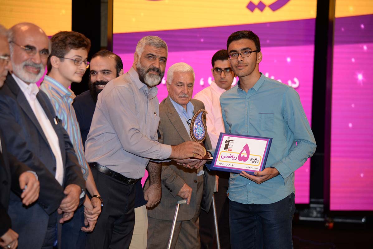 سیدعلیرضا هاشمی، رتبه‌ی 5 ریاضی ایثارگران از اصفهان