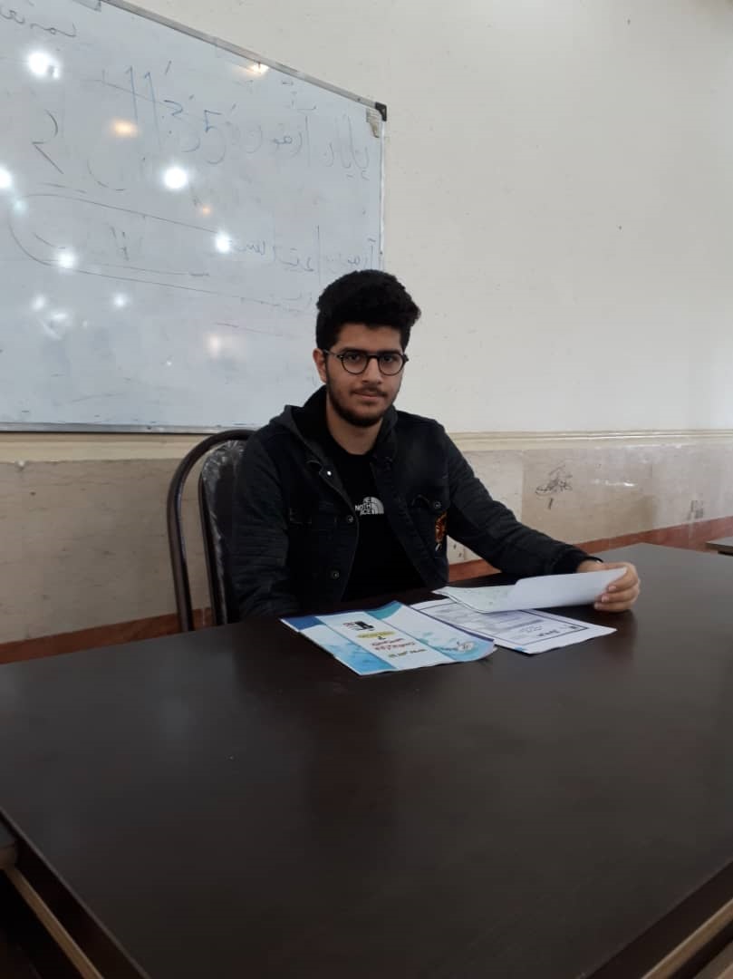 سیاوش کیانپور، دانش‌آموز دوازدهم تجربی با تراز 7800