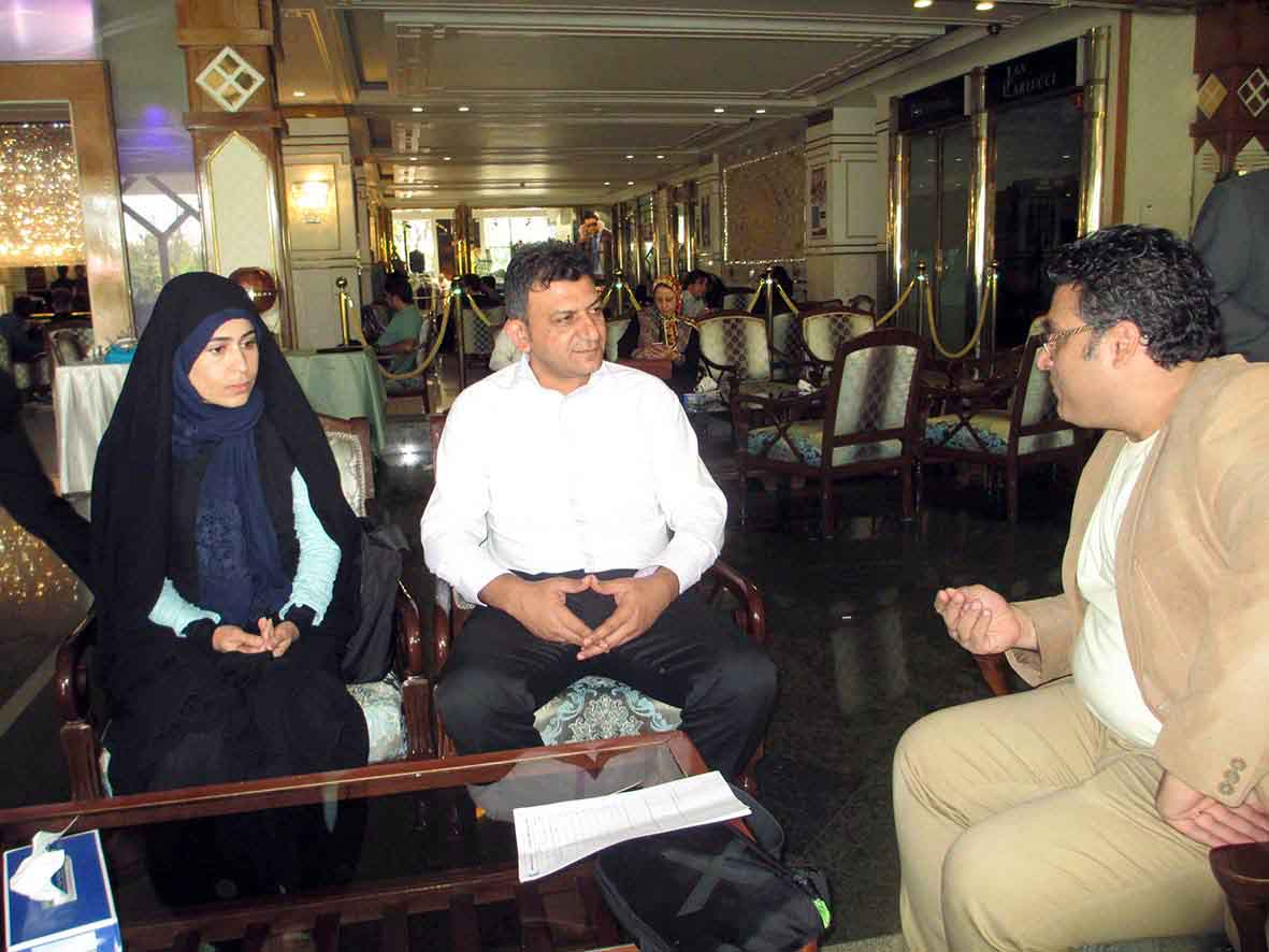 پدر و مادر علیرضا علی‌نژاد، رتبه‌ی 2 هنر منطقه‌ی 3 