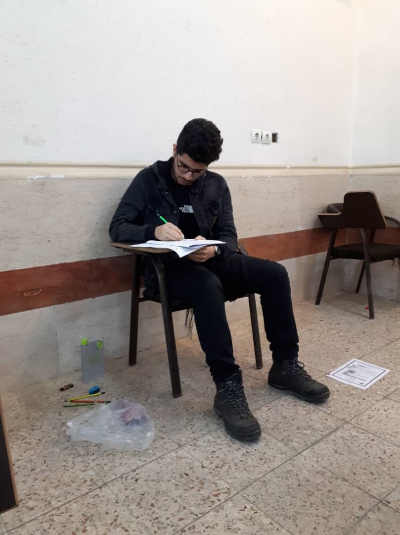 سیاوش کیانپور، دانش‌آموز دوازدهم تجربی با تراز 7800