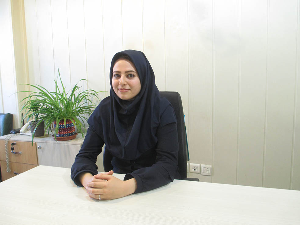 گفت‌وگو با نفیسه رحمانی، معلم فارسی دبستان سرای دانش