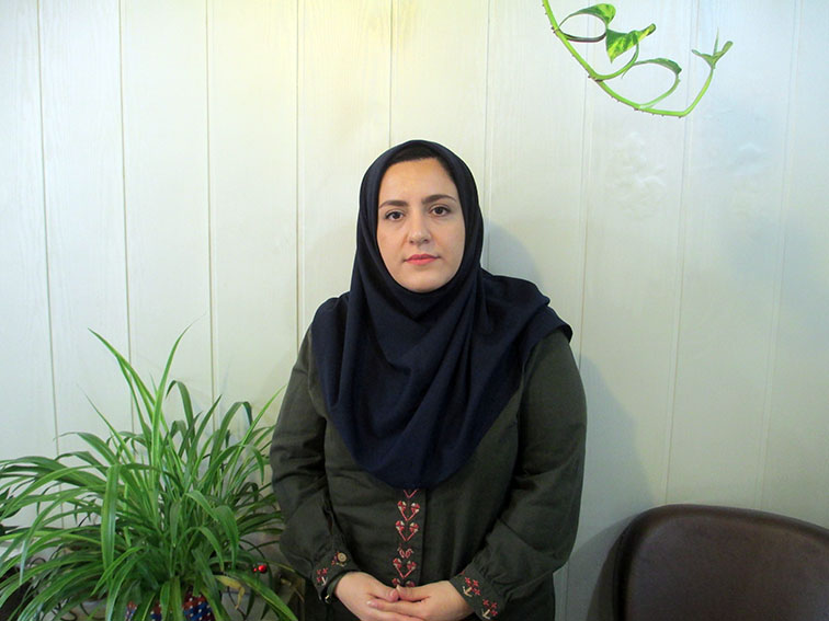 رویا معمار، معلم ریاضی مدرسه‌ی سرای دانش