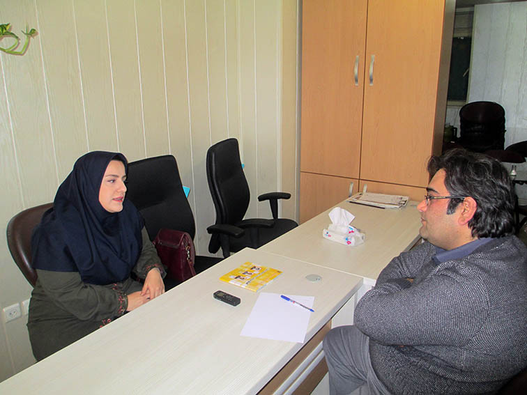 رویا معمار، معلم ریاضی مدرسه‌ی سرای دانش