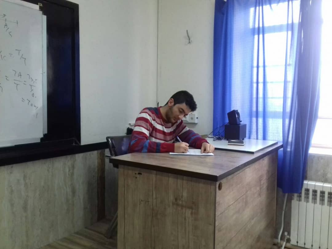 علی زریننیا، دوازدهم تجربی از تبریز با تراز 7588 علی زریننیا، دوازدهم تجربی از تبریز با تراز 7588