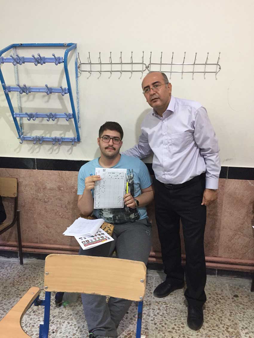 کارو شهبازی، دوازدهم انسانی از سنندج کارو شهبازی، دوازدهم انسانی از سنندج