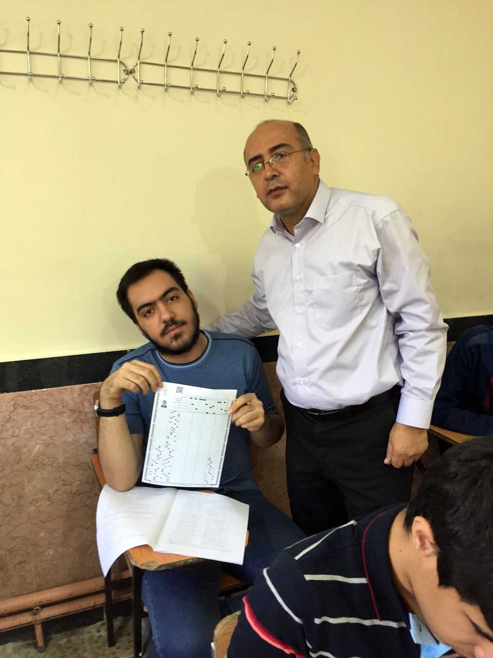 علی حیدری، دوازدهم تجربی از سنندج علی حیدری، دوازدهم تجربی از سنندج