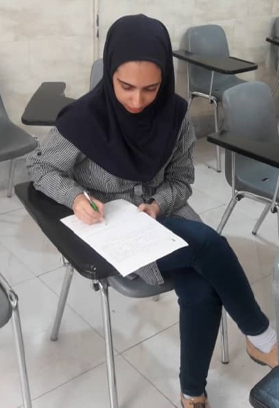 یاسمن خدارحمی، دوازدهم انسانی از اصفهان یاسمن خدارحمی، دوازدهم انسانی از اصفهان