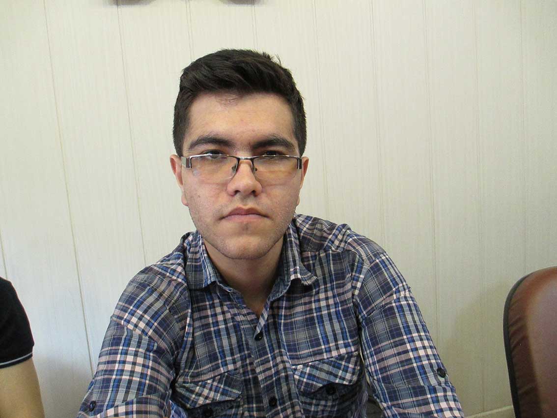 عرفان عزیزخانی، رتبه‌ی 5 ریاضی منطقه‌ی 2 از ابهر