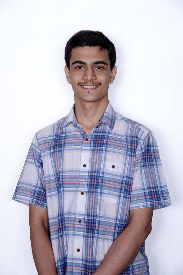 صدرا بهروزیه، رتبه‌ی ۶ تجربی منطقه‌ی ۱ در سال ۹۷ (۵ سال عضویت در کانون)