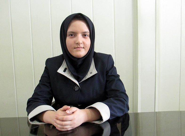 مهتا ستاریان، رتبه‌ی ۵ تجربی کشور در سال ۹۴ (۳ سال عضو کانون)