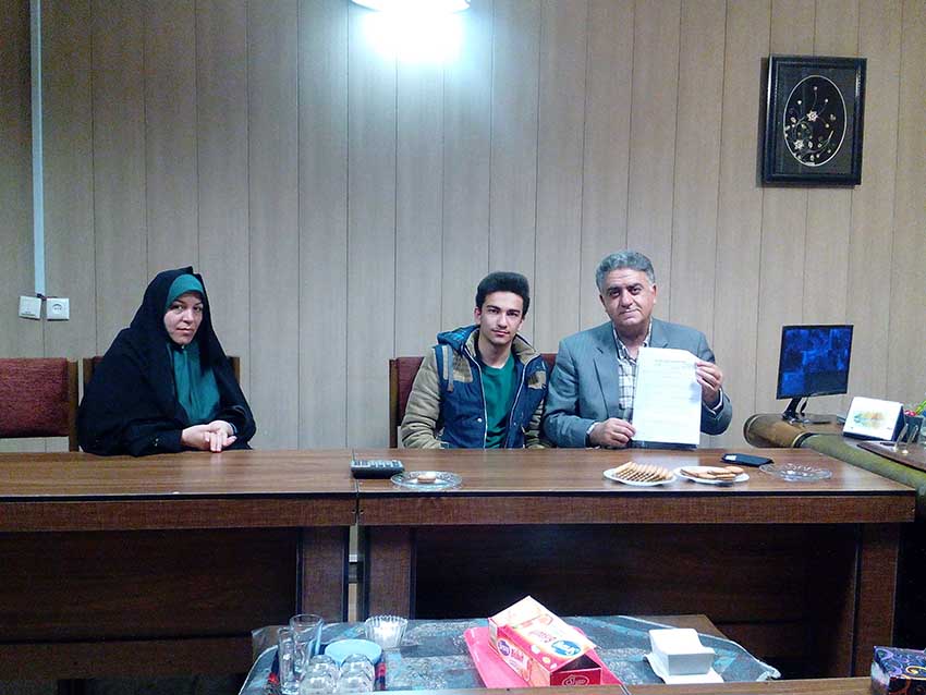 حسین گله‌داری، دانش‌آموز برتر تجربی در یک نگاه