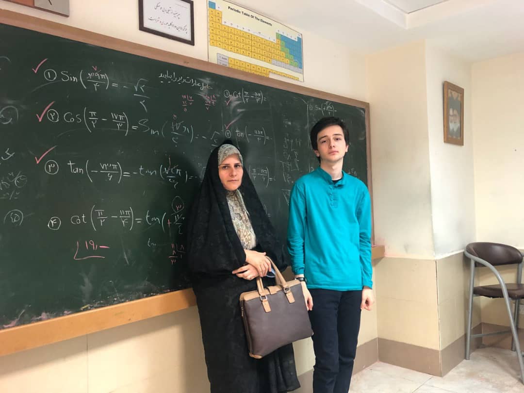 محمد خلیل‌زاده، دانش‌آموز برتر انسانی در یک نگاه