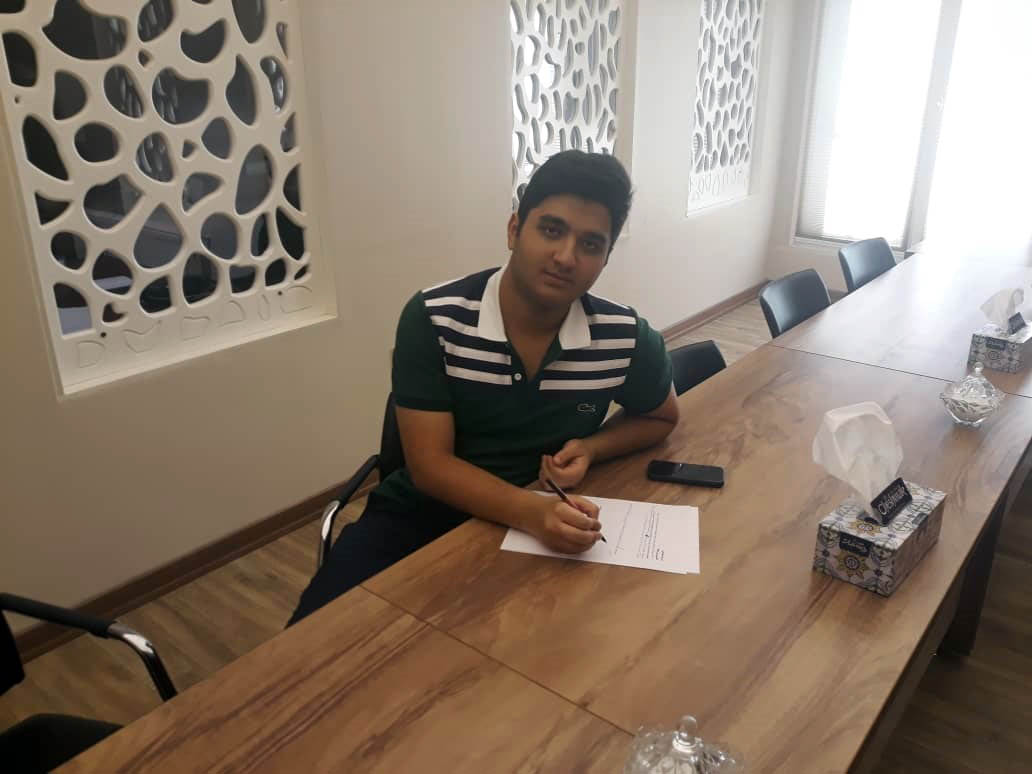 امیررضا عباس‌نژاد، دانش‌آموز برتر تجربی در یک نگاه