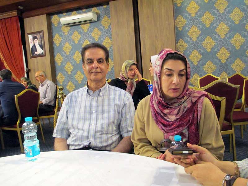 گفت‌وگو با پدر و مادر ملیکا دادخواه، رتبه‌ی 10 انسانی کشور