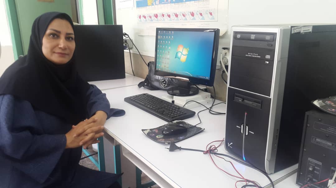 گفت‌وگو با اعظم برمکی، دبیر فیزیک