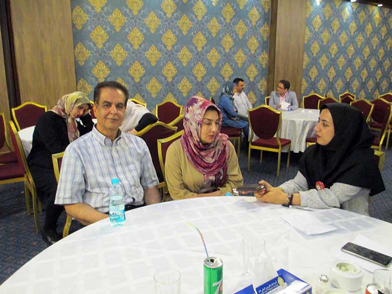 گفت‌وگو با پدر و مادر ملیکا دادخواه، رتبه‌ی 10 انسانی کشور