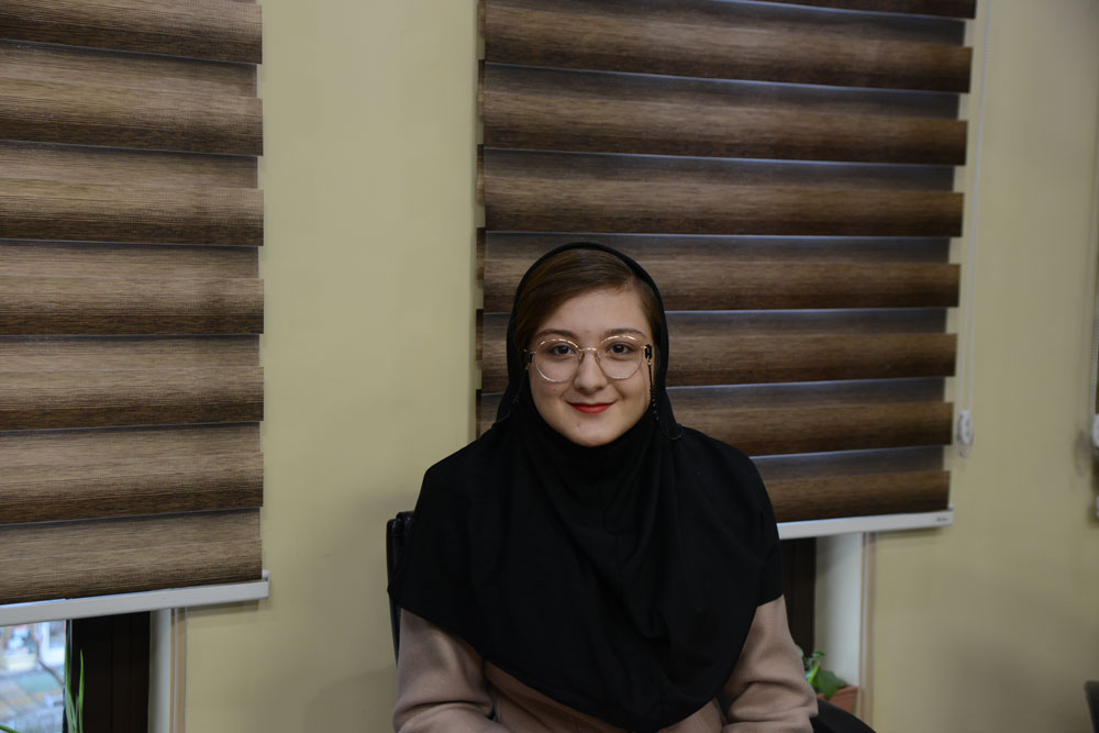 قهرمان پیشرفت: دلنیا امینزاده، از رتبه 2697 تا رتبه 1122 قهرمان پیشرفت: دلنیا امینزاده، از رتبه 2697 تا رتبه 1122