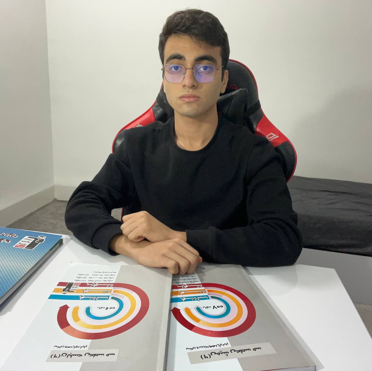 گفتگو با کیانوش اندرز  عضو  باشگاه  500  تایی ها