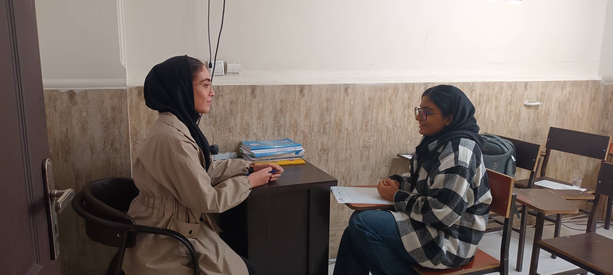 گفت وگو با فاطمه فلاح پایه دوازدهم تجربی قهرمان پیشرفت از مشیریه