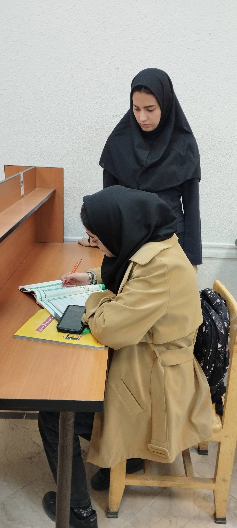 گفت وگو با تارا امیری پایه دوازدهم تجربی قهرمان پیشرفت از مشیریه