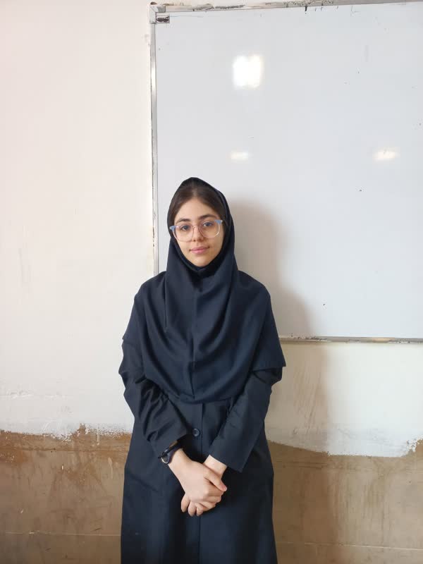 گفت و گو با هستی علوی؛آمادگی همزمان برای امتحان و کنکور